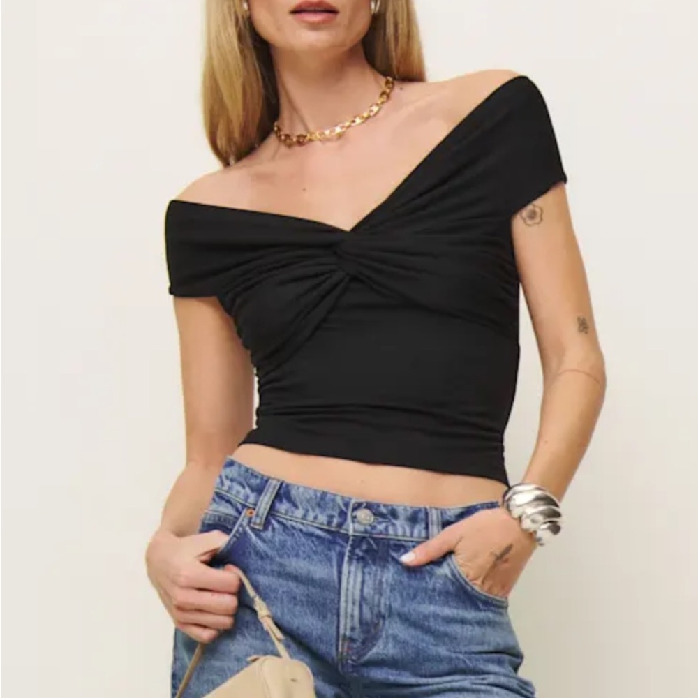 Reformation Ezlynn Top